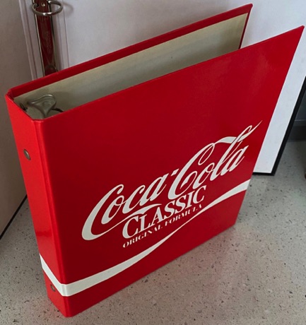 2167-1 € 3,00 coca cola ordner a5 formaat rood wit.jpeg
